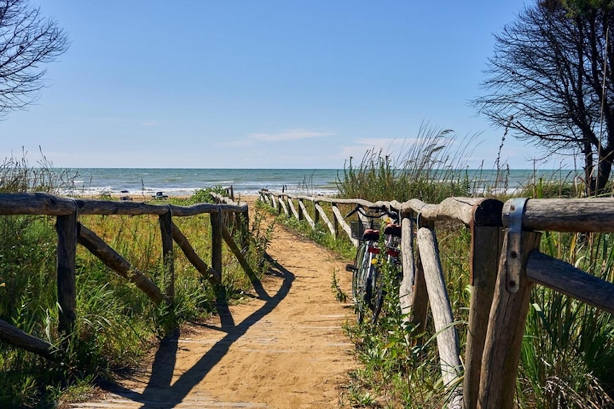 Bright Flat In Near The Bibione
